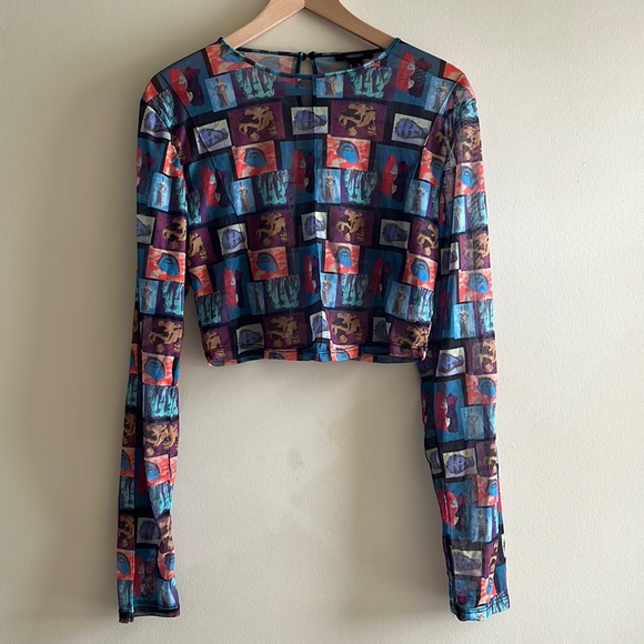 F21 Sheer Cutout Top - Picture 2 of 4